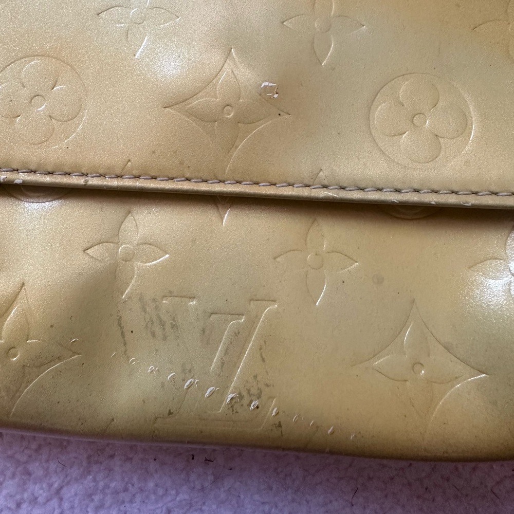 LOUIS VUITTON Vernis Thompson Street Shoulder Bag - Picture 10 of 11